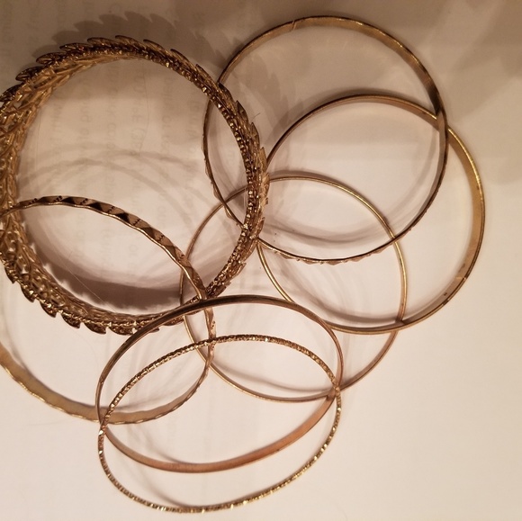 Gold bangles - Picture 4 of 4